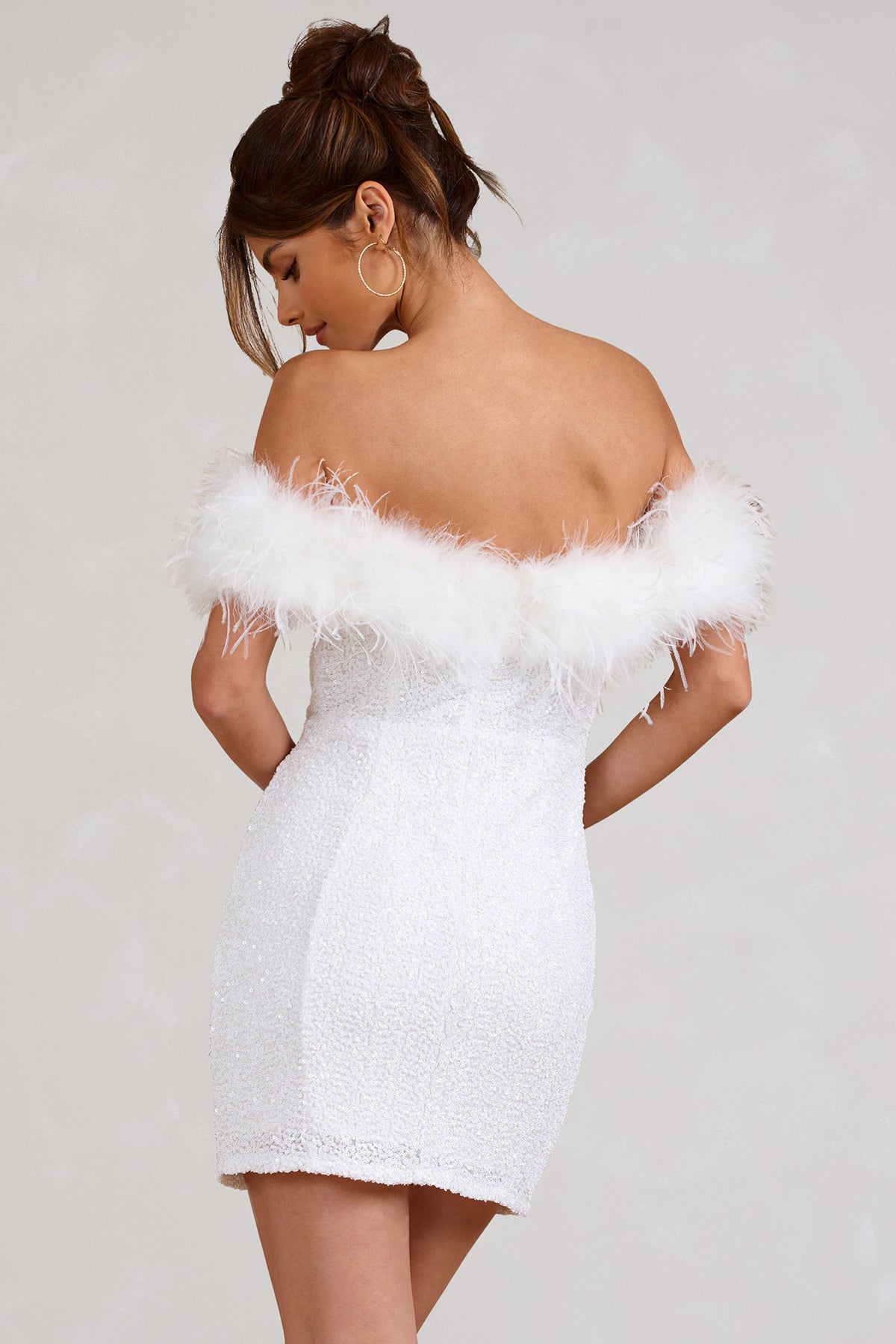 Leblanc™ | Robe à pailettes avec plumes